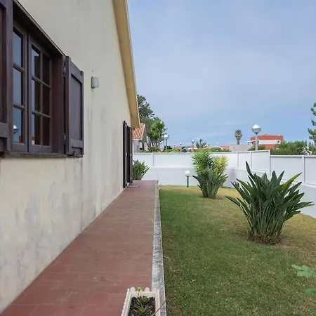 Esmoriz's House Garden Beach ヴィラ *